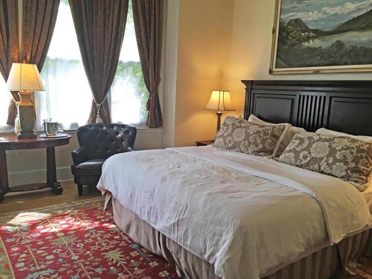 Luxury King Room 501