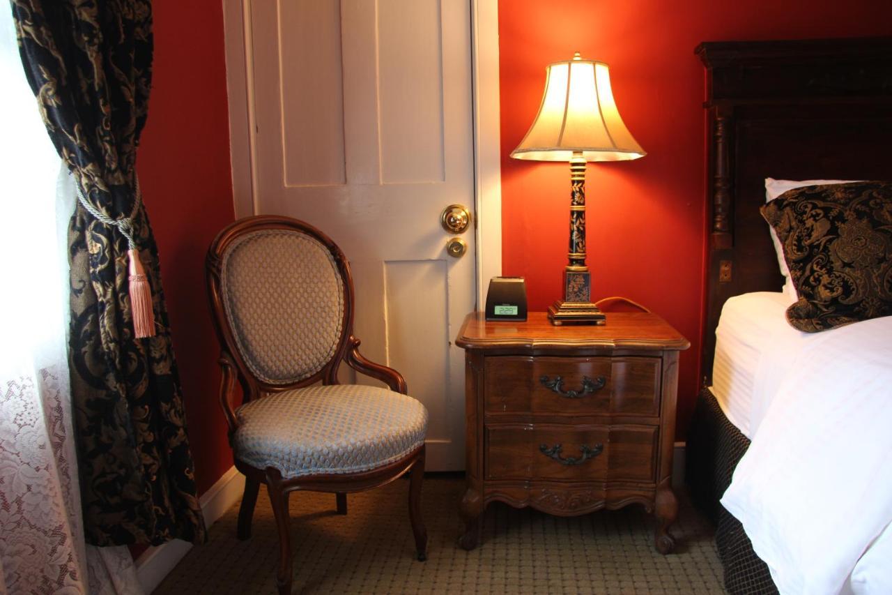 Mini Suite 303 Main House