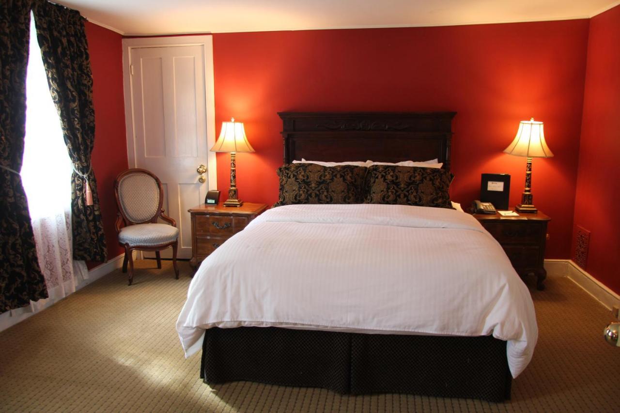 Mini Suite 303 Main House