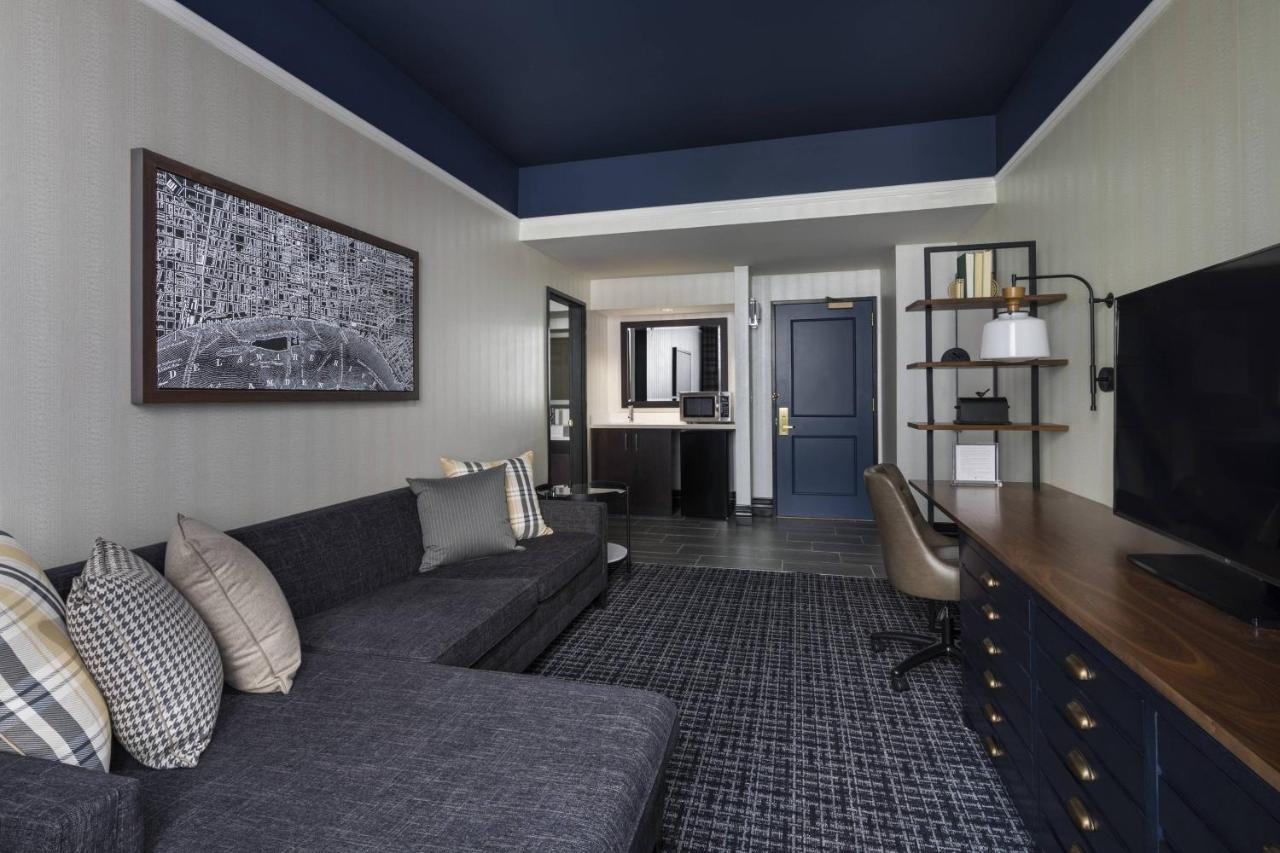 One Bedroom Suite, 1 Bedroom Suite, 1 King, Sofa bed,1364449583:JPEG