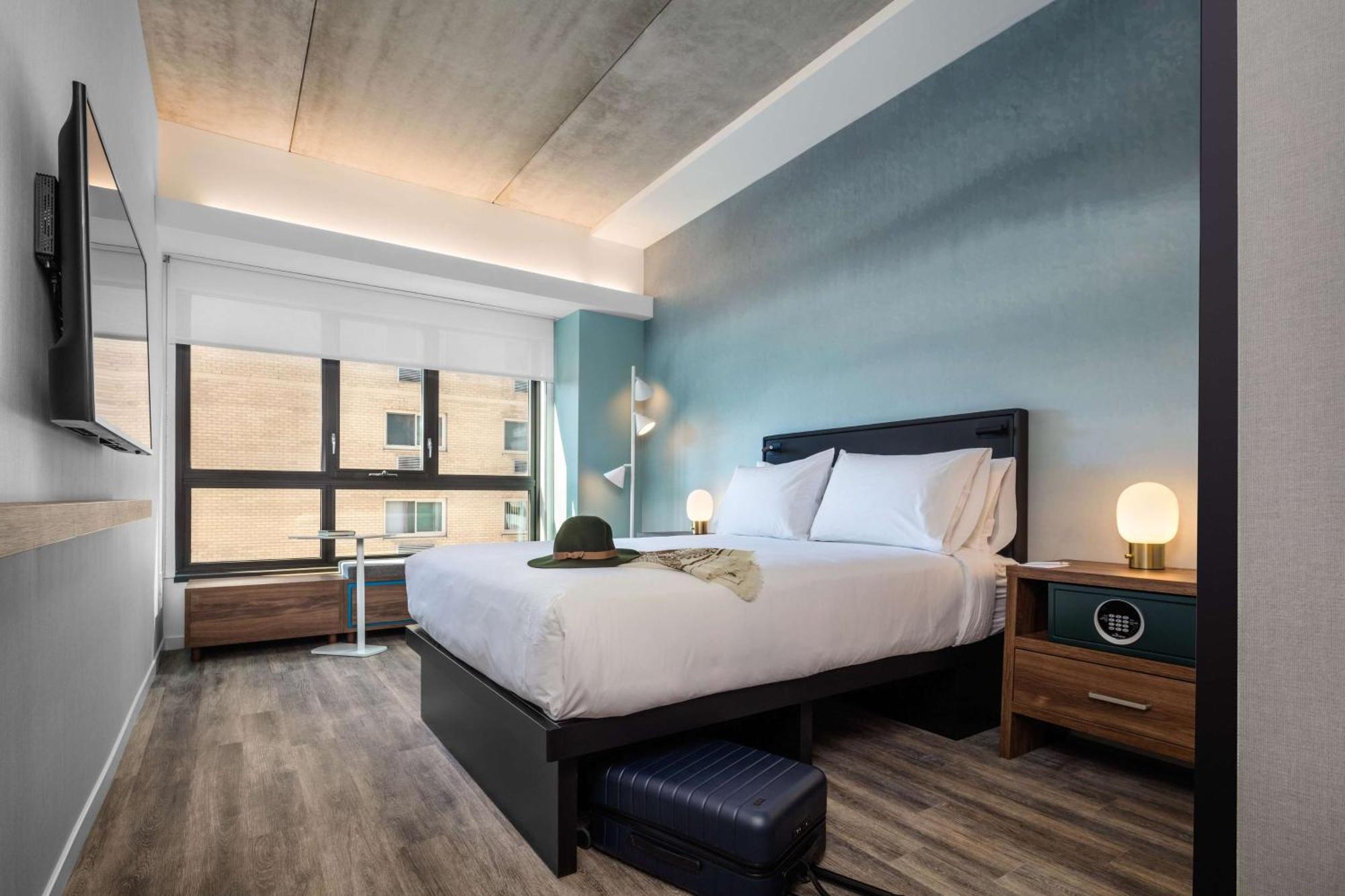 Queen Room,1552007002:JPEG