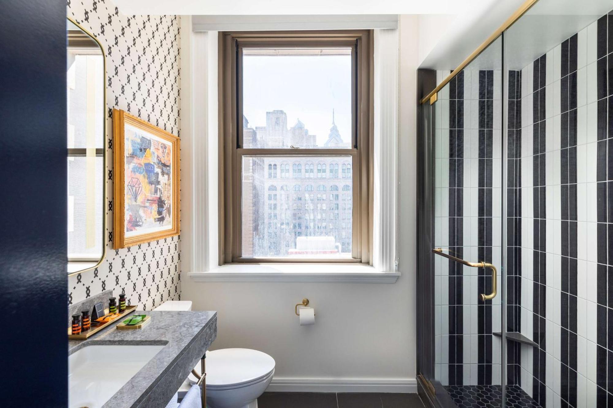Premium King Room City View