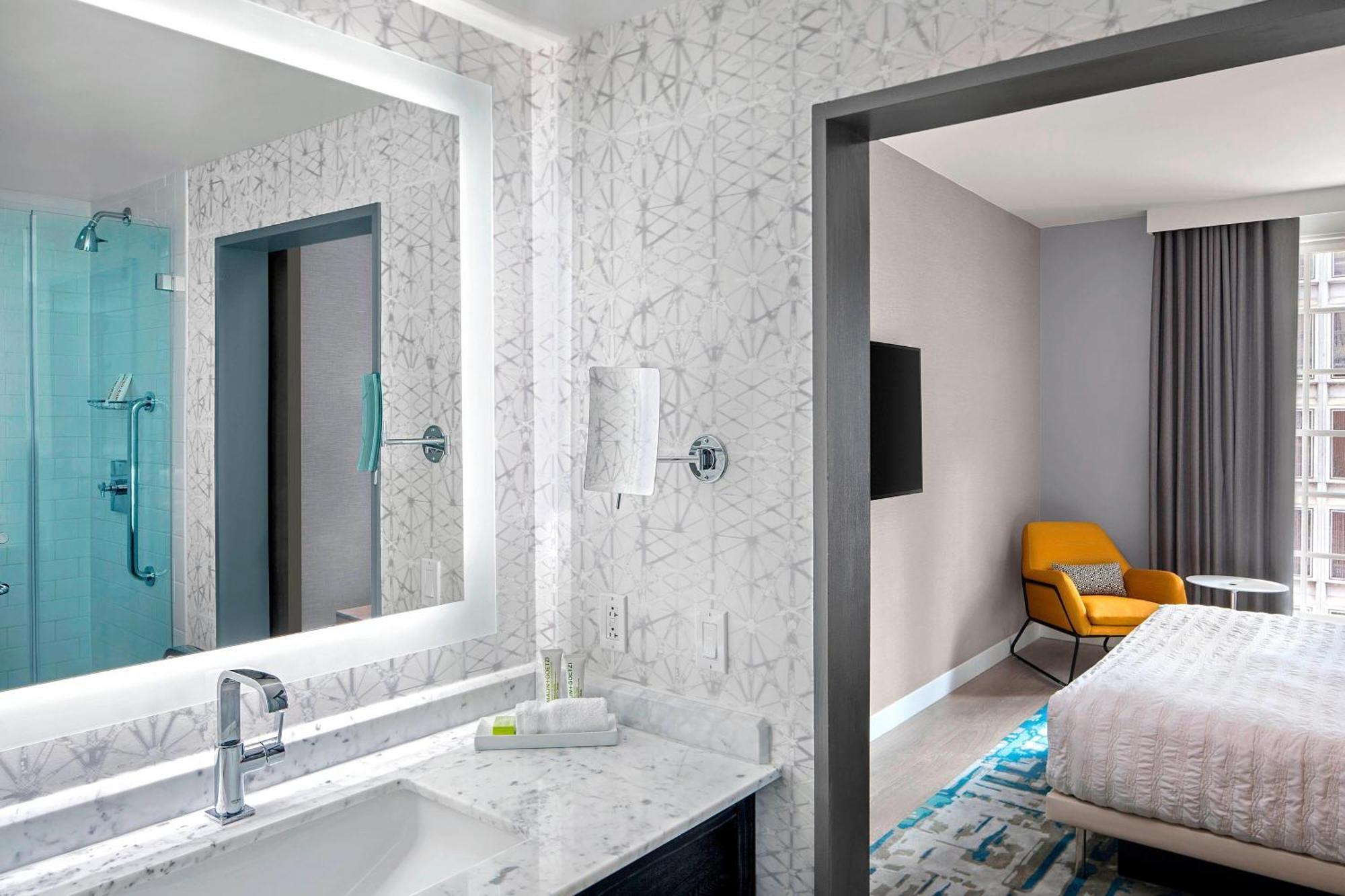 One-Bedroom King Suite with Sofa Bed and City View