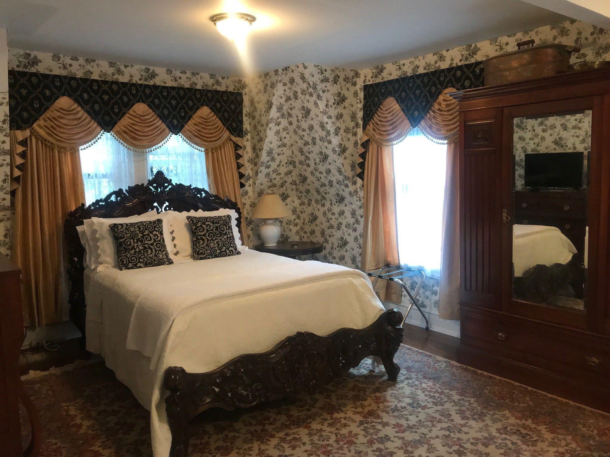 Deluxe Twin Room Private Bathroom