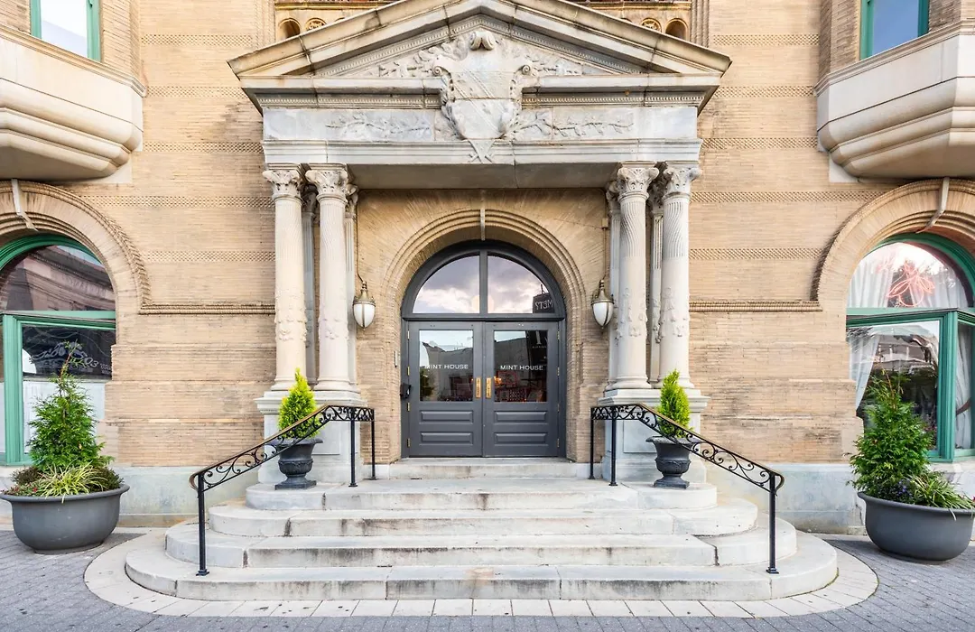 Mint House At The Divine Lorraine Hotel - Philadelphia-1