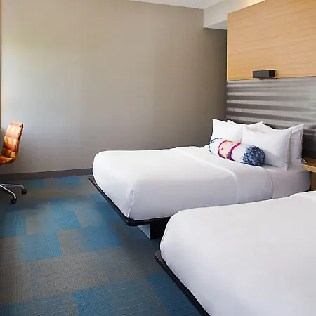 Aloft By Marriott Philadelphia Airport-2