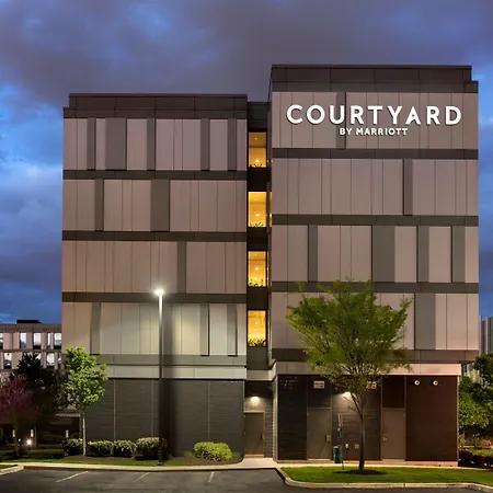 Courtyard By Marriott Philadelphia South At The Navy Yard-3