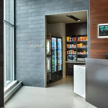 Courtyard By Marriott Philadelphia South At The Navy Yard-2